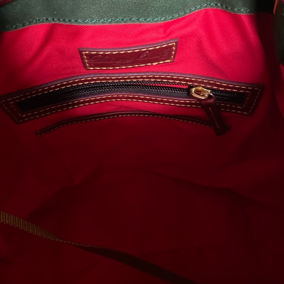 Dooney & Bourke Florentine Hattie burgundy bucket nwt - Picture 5 of 8